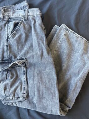 Old Navy Women's Cargo Pants Mid Rise Baggy Wide Leg Acid Wash Black Gray Sz 8